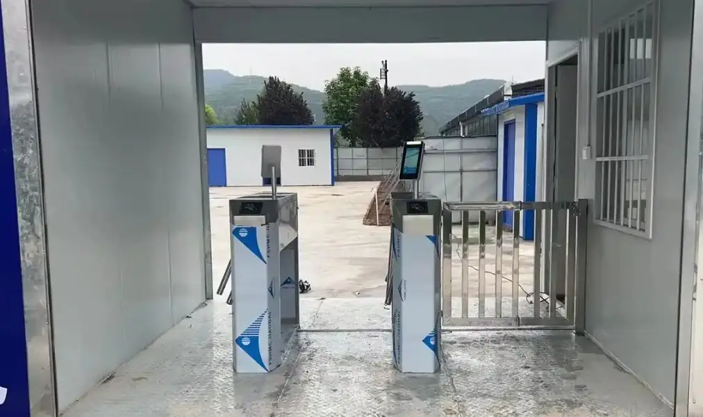 工地出入口人行通道与闸机